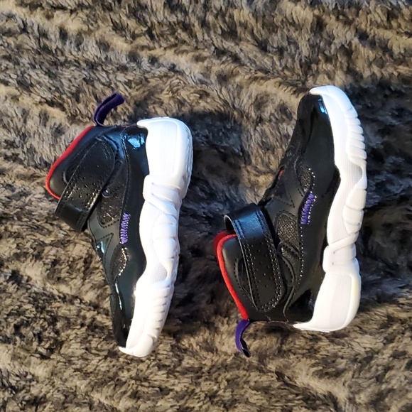 Jordan Jumpman  Two Trey Black True Red Dark Concord...Size 5C!! - Picture 4 of 8